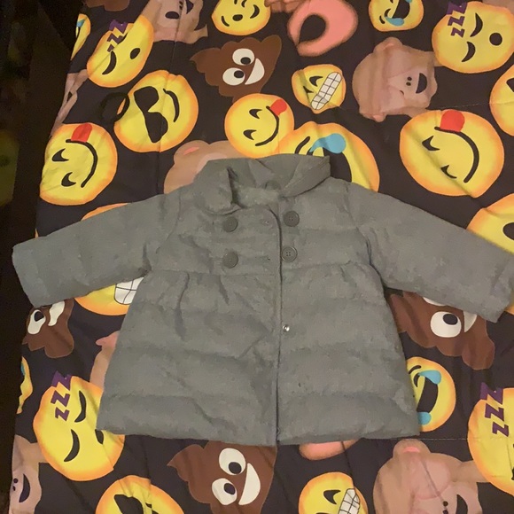 Baby Girls down gap coat in excellent condition - Picture 6 of 6